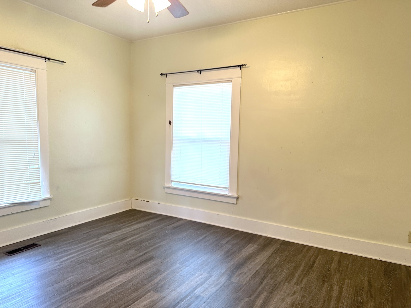 1308 Maple Street Murphysboro, IL 62966 - Photo 9 of 18