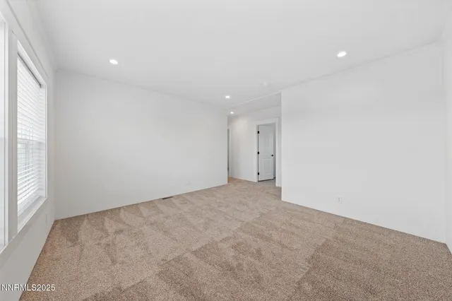 $399,900 | 6225 Sand Creek Circle, Winnemucca, NV 89445