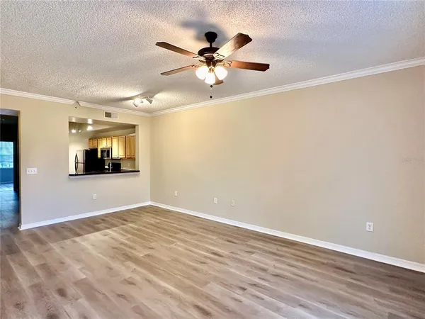 $1,800 | 5001 Baraldi Circle, Unit 22210, Sarasota, FL 34235