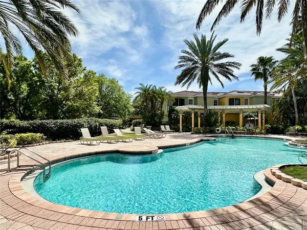 $1,800 | 5001 Baraldi Circle, Unit 22210, Sarasota, FL 34235