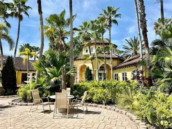 $1,800 | 5001 Baraldi Circle, Unit 22210, Sarasota, FL 34235