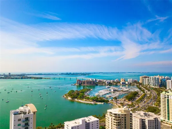 $1,800 | 5001 Baraldi Circle, Unit 22210, Sarasota, FL 34235