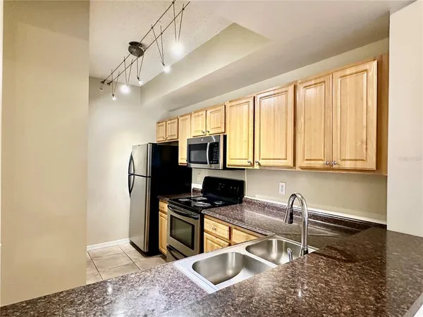 $1,800 | 5001 Baraldi Circle, Unit 22210, Sarasota, FL 34235