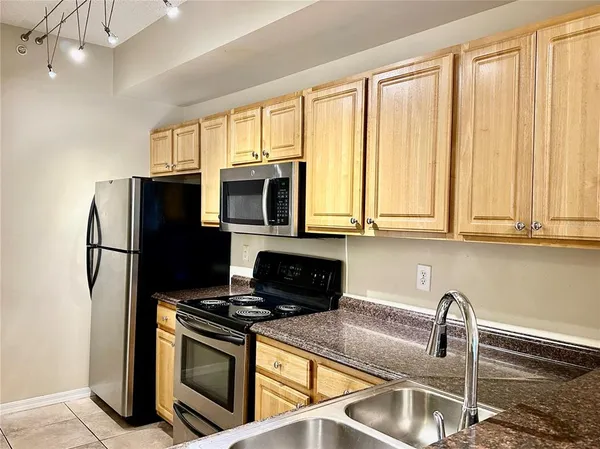 $1,800 | 5001 Baraldi Circle, Unit 22210, Sarasota, FL 34235