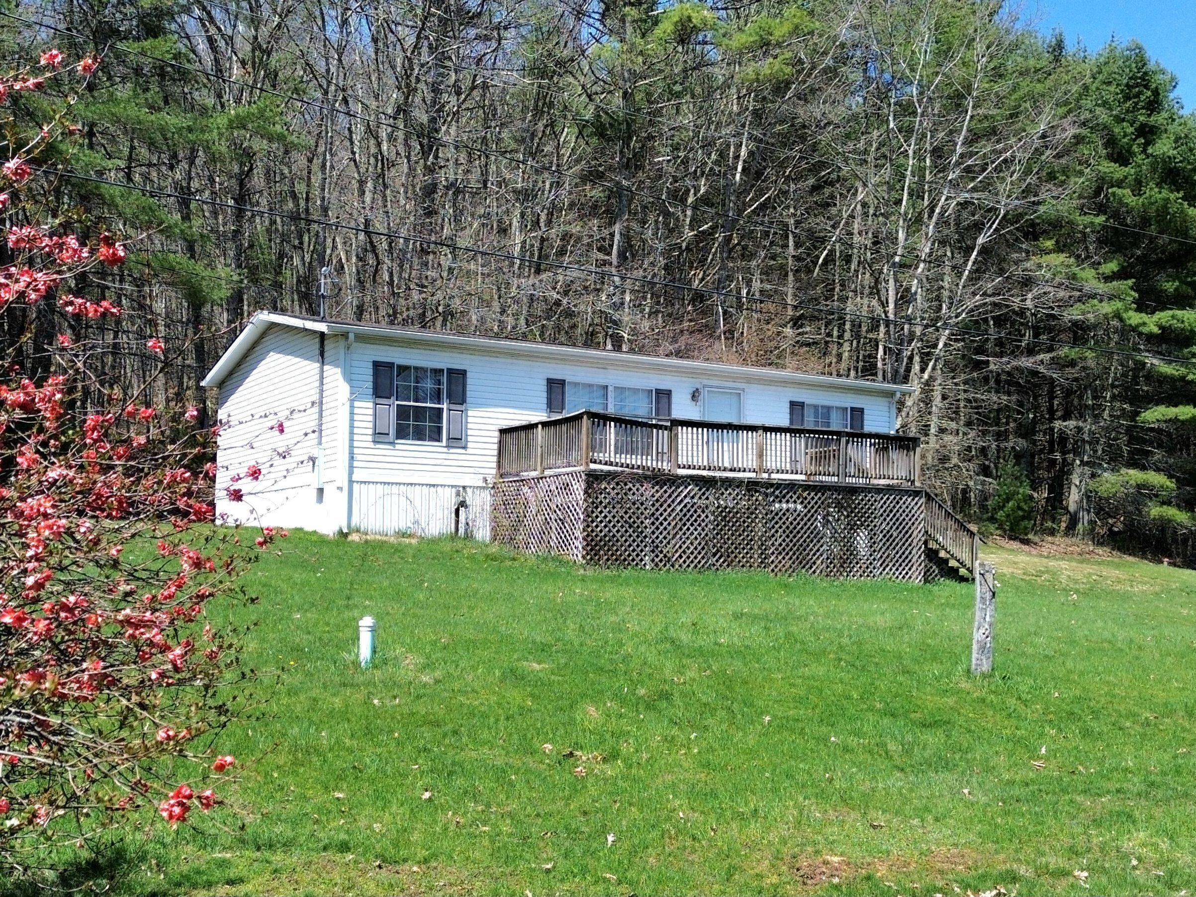 488 Hill Country Road Dunmore, WV 24934 - Photo 6 of 40 Gallery Image 6