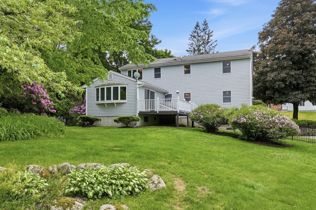 6 Hillcrest Road Bedford, MA 01730 - Photo 29 of 33
