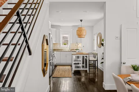 $525,000 | 1010 Greenwich Street, Philadelphia, PA 19147