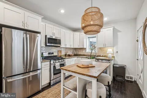 $525,000 | 1010 Greenwich Street, Philadelphia, PA 19147