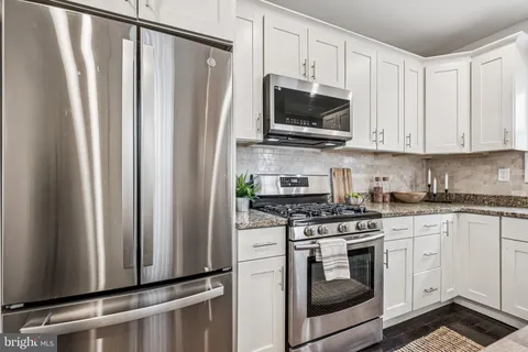 $525,000 | 1010 Greenwich Street, Philadelphia, PA 19147