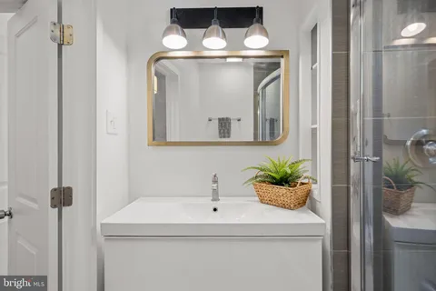 $525,000 | 1010 Greenwich Street, Philadelphia, PA 19147