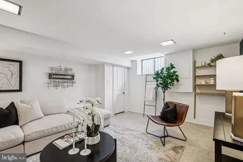 $525,000 | 1010 Greenwich Street, Philadelphia, PA 19147