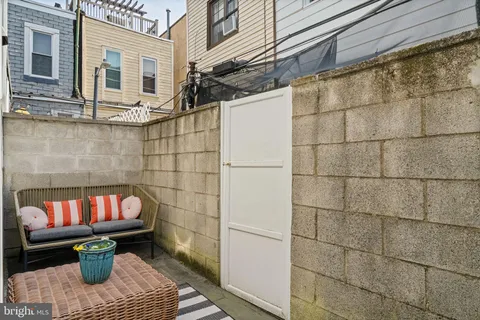 $525,000 | 1010 Greenwich Street, Philadelphia, PA 19147