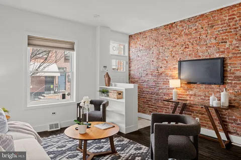 $525,000 | 1010 Greenwich Street, Philadelphia, PA 19147