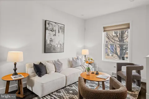 $525,000 | 1010 Greenwich Street, Philadelphia, PA 19147