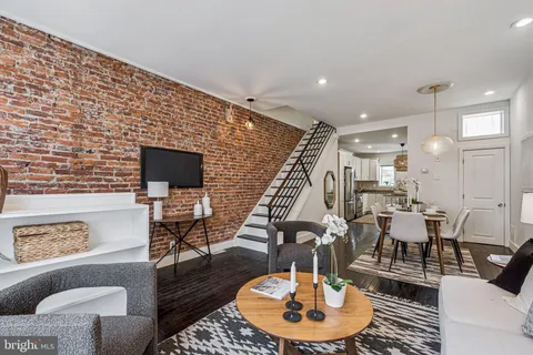 $525,000 | 1010 Greenwich Street, Philadelphia, PA 19147