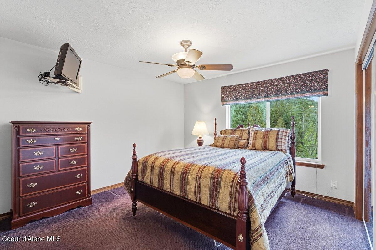 5340 West Hull Loop Coeur D'Alene, ID 83814 - Photo 11 of 31 Primary Bedroom
