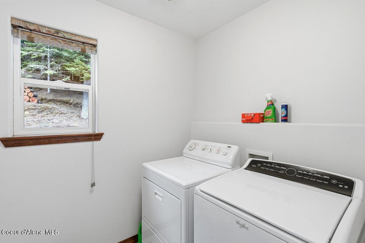 5340 West Hull Loop Coeur D'Alene, ID 83814 - Photo 19 of 31 Laundry Room