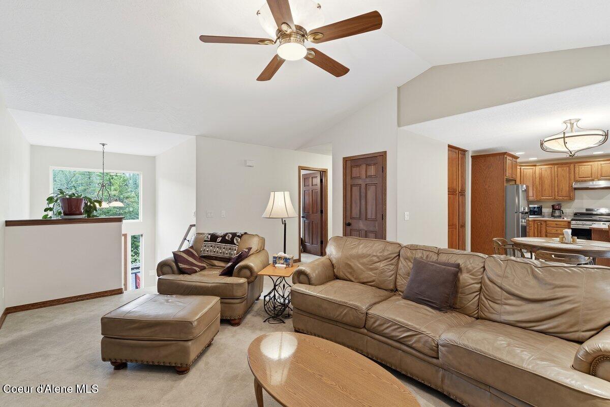 5340 West Hull Loop Coeur D'Alene, ID 83814 - Photo 6 of 31 Living Room