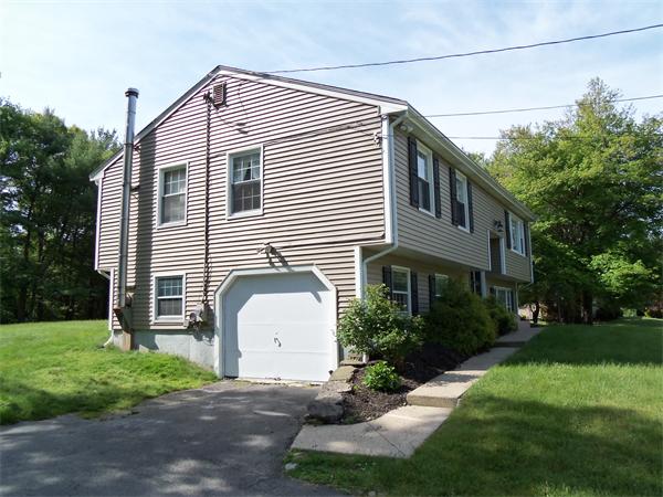 116 Queens Brook Road Pembroke, MA 02359 - Photo 3 of 23 Gallery Image 3