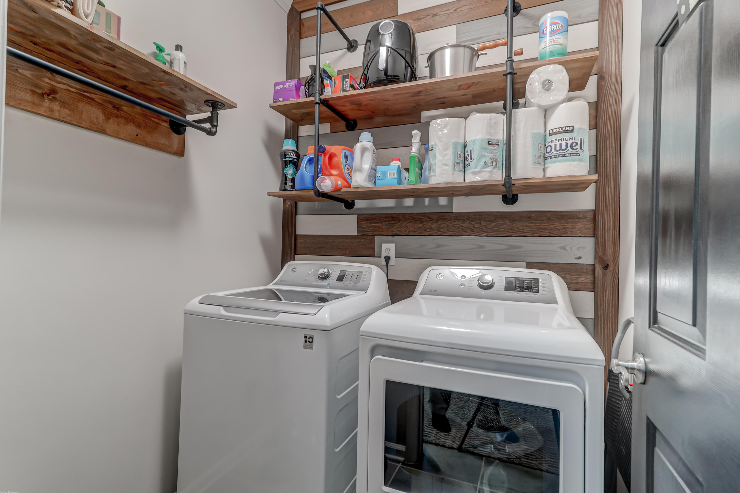 2761 Merwether Lane Mount Pleasant, SC 29466 - Photo 12 of 33 Large laundry