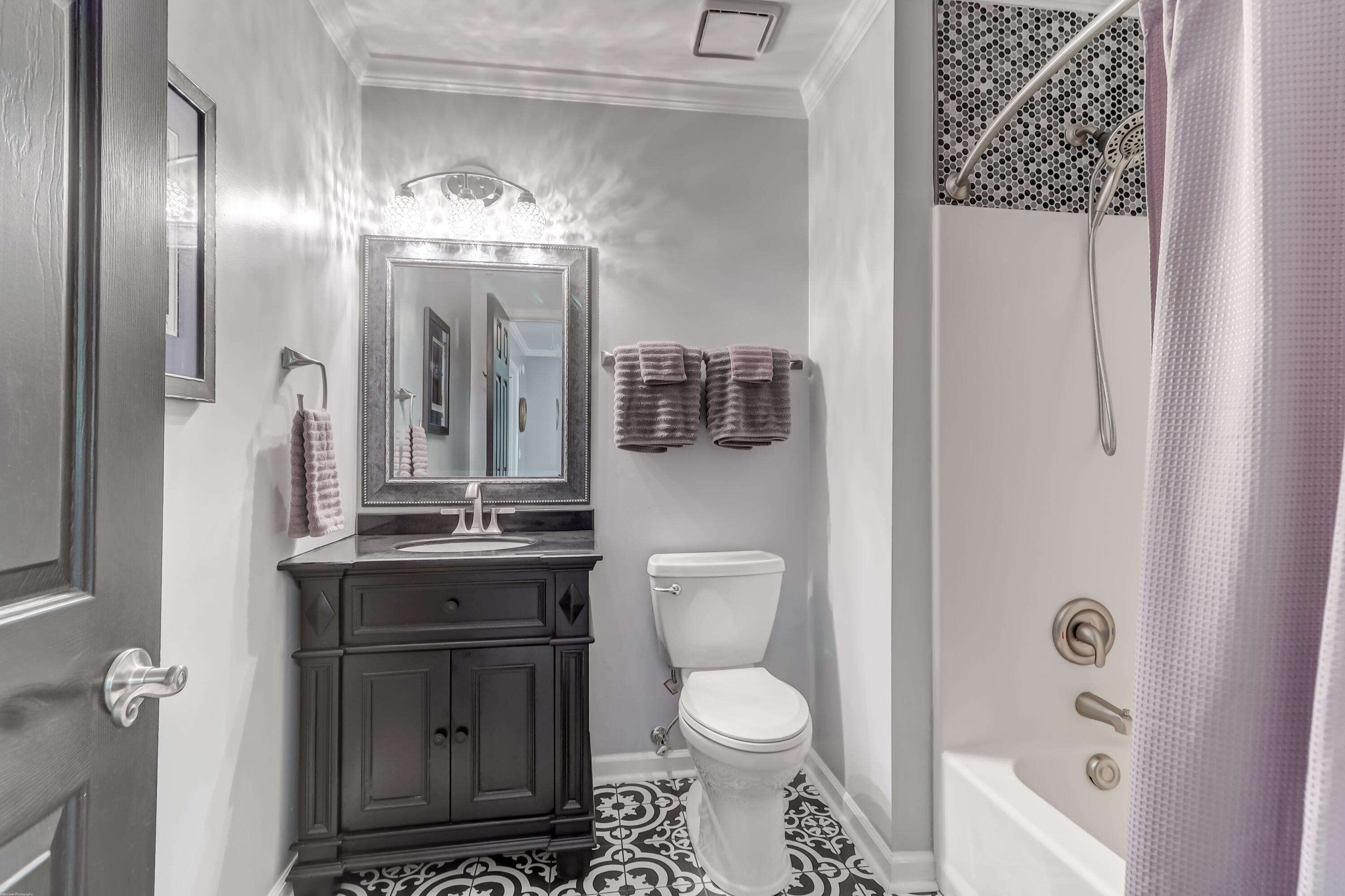 2761 Merwether Lane Mount Pleasant, SC 29466 - Photo 17 of 33 Full renovated bath upstairs