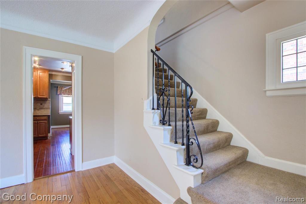 266 McMillan Road Grosse Pointe Farms, MI 48236 - Photo 9 of 33