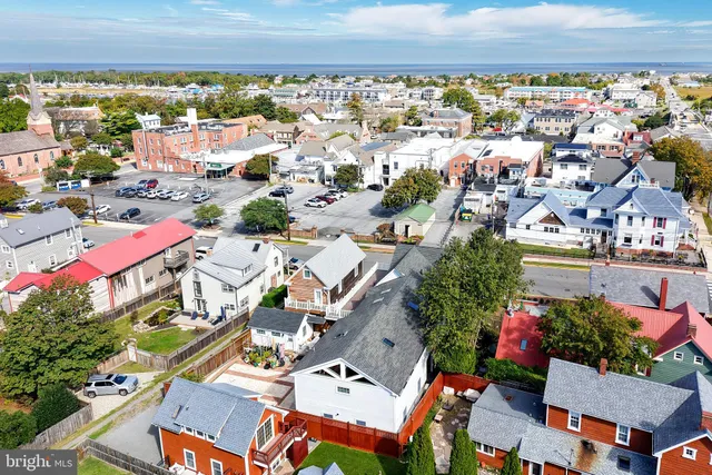$1,195,000 | 110 West 3rd Street, Lewes, DE 19958