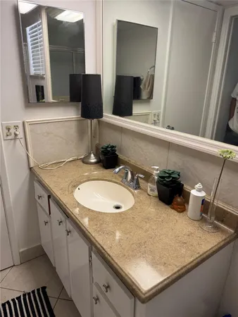 $1,600 | 3000 South Course Drive, Unit 205, Pompano Beach, FL 33069