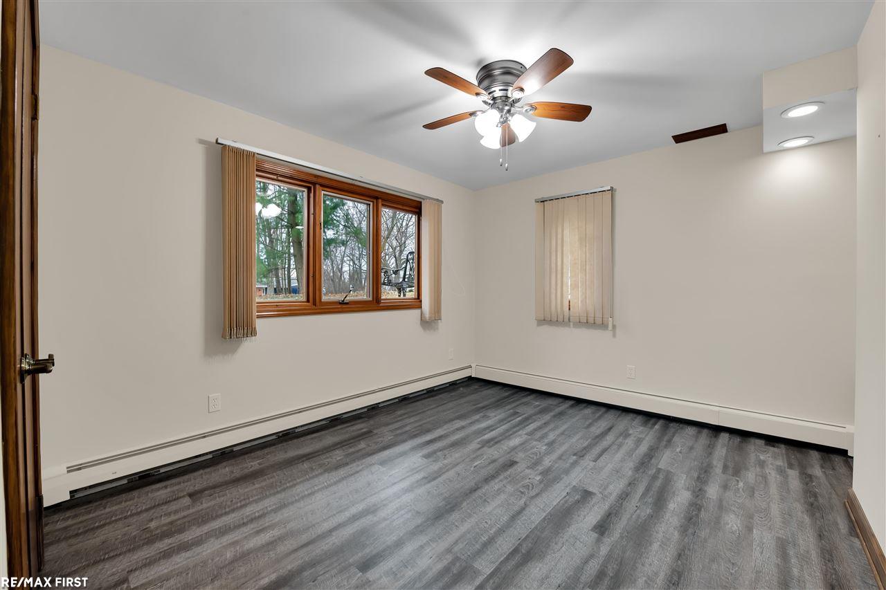 2302 Colorado Rochester, MI 48309 - Photo 38 of 51 50062334-37.JPG