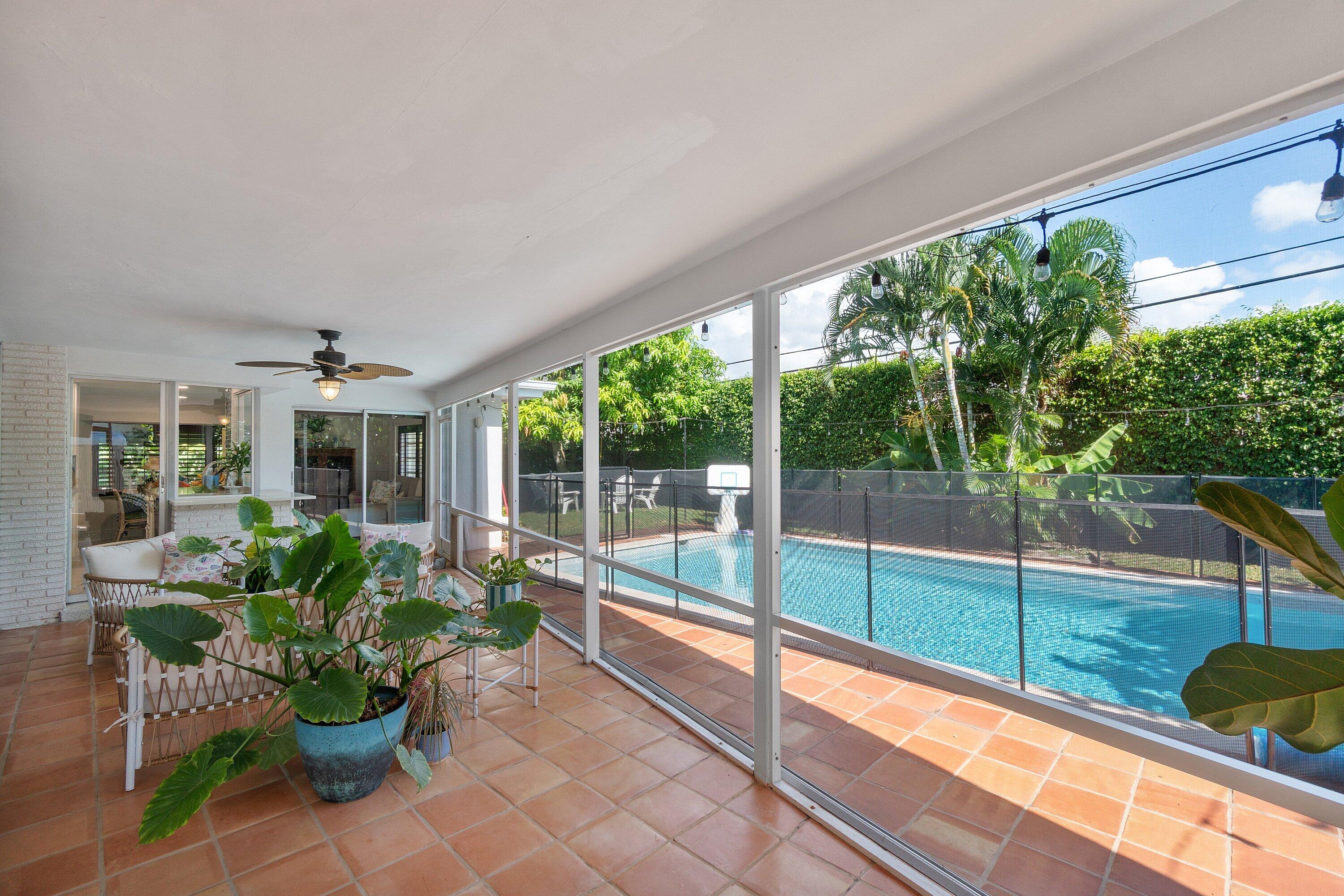 943 Southwest 5th Street Boca Raton, FL 33486 - Photo 32 of 41 036-943Southwest5thStreet-BocaRaton-FL-3