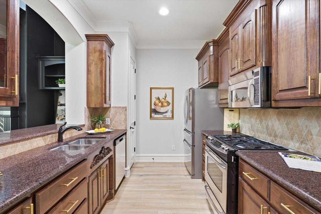 748 Rockingham Drive Irving, TX 75063 - Photo 25 of 40 Gallery Image 25