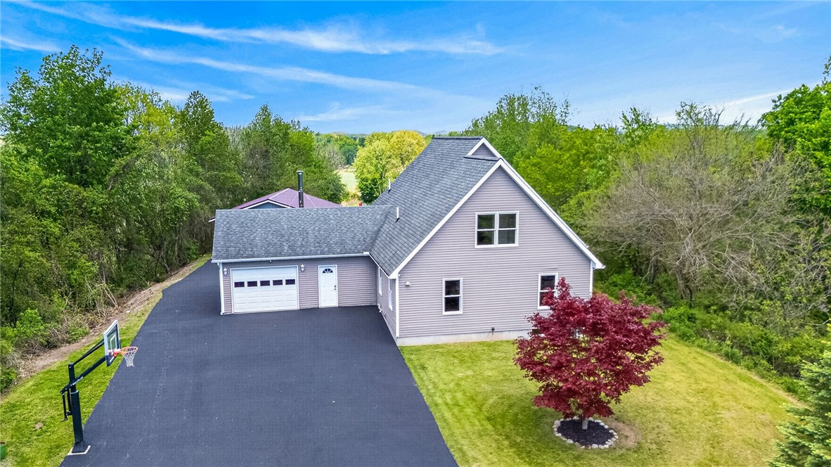 1157 Stafford Road Palmyra, NY 14522 - Photo 2 of 33