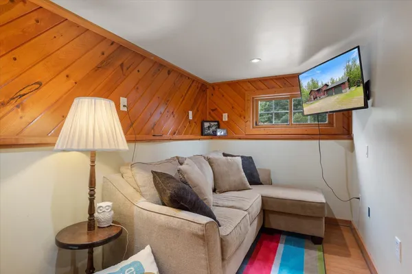 $449,900 | 21666 Bay Port Place, Cohasset, MN 55721