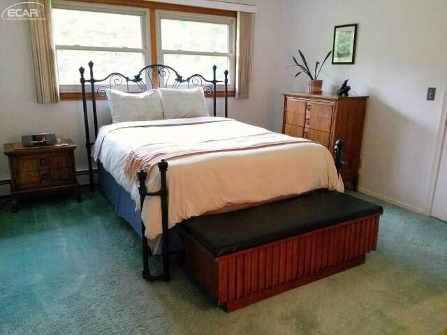 11122 Main Road Fenton, MI 48430 - Photo 11 of 14 21222736-10.JPG