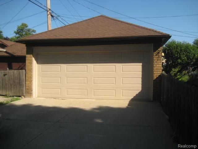 1405 Cadieux Road Grosse Pointe, MI 48230 - Photo 31 of 31 006.jpg