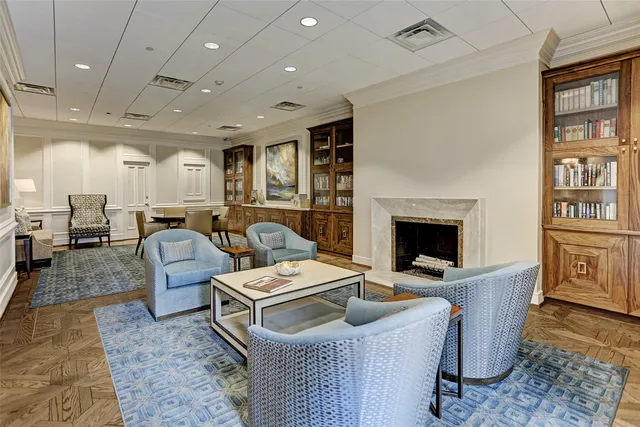 $325,000 | 2929 Buffalo Speedway, Unit A306, Houston, TX 77098