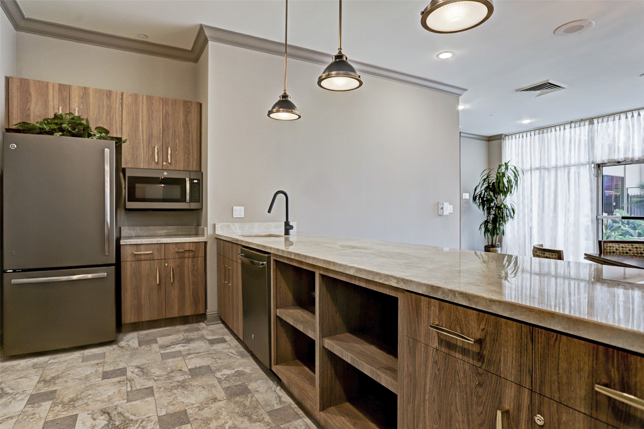 2929 Buffalo Speedway, Unit A306 Houston, TX 77098 - Photo 32 of 38