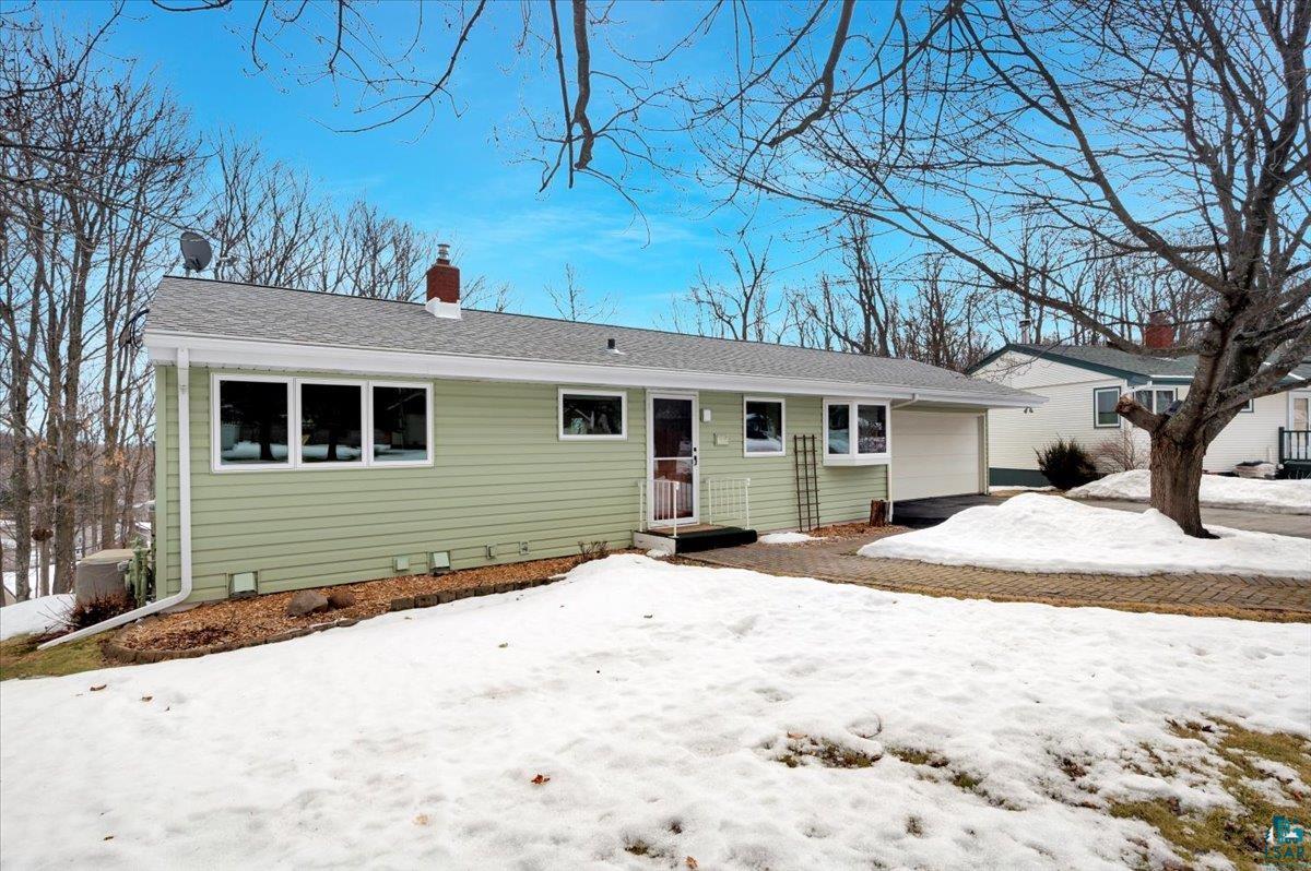 618 Maple Bend Drive Duluth, MN 55811 - Photo 4 of 39 Front winter