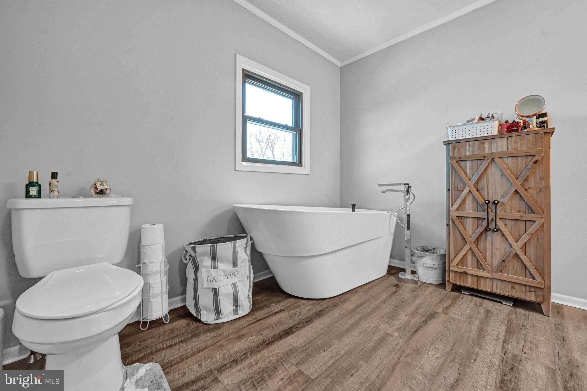 2335 North North Point Drive York, PA 17406 - Photo 16 of 41 Gallery Image 16