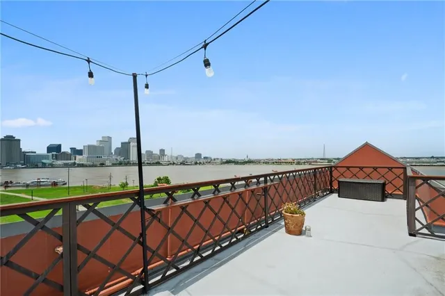 $400,000 | 330 Morgan Street, Unit 406, New Orleans, LA 70114