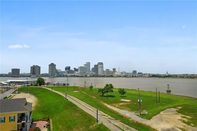 $400,000 | 330 Morgan Street, Unit 406, New Orleans, LA 70114