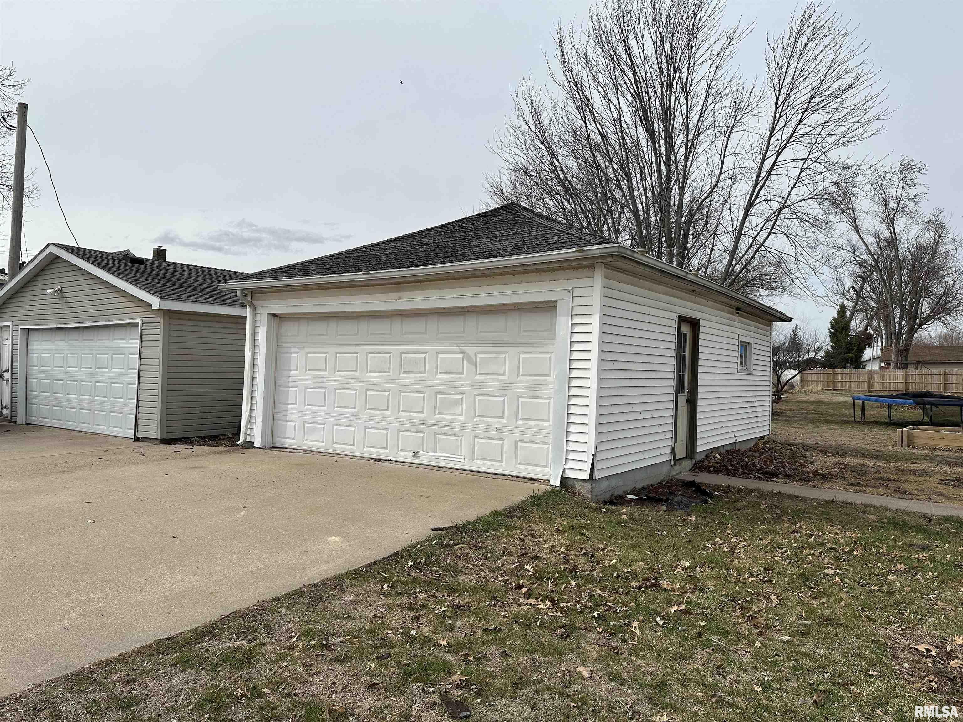 816 Broad Street Sabula, IA 52070 - Photo 4 of 18 Gallery Image 4