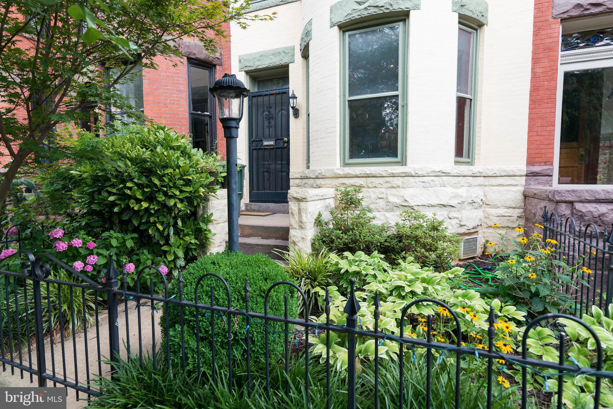 807 Independence Avenue Southeast Washington, DC 20003 - Photo 3 of 38