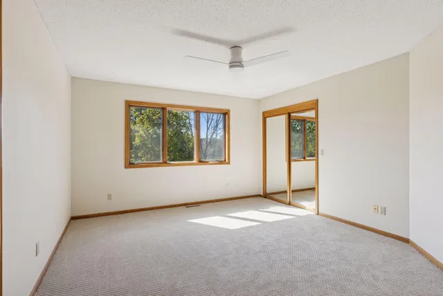 $999,000 | 3 Hill Farm Circle, North Oaks, MN 55127