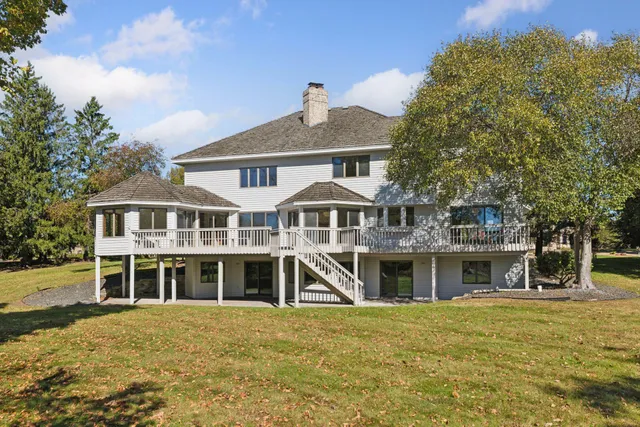 $999,000 | 3 Hill Farm Circle, North Oaks, MN 55127