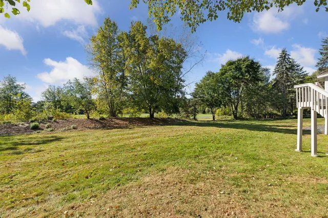 $999,000 | 3 Hill Farm Circle, North Oaks, MN 55127