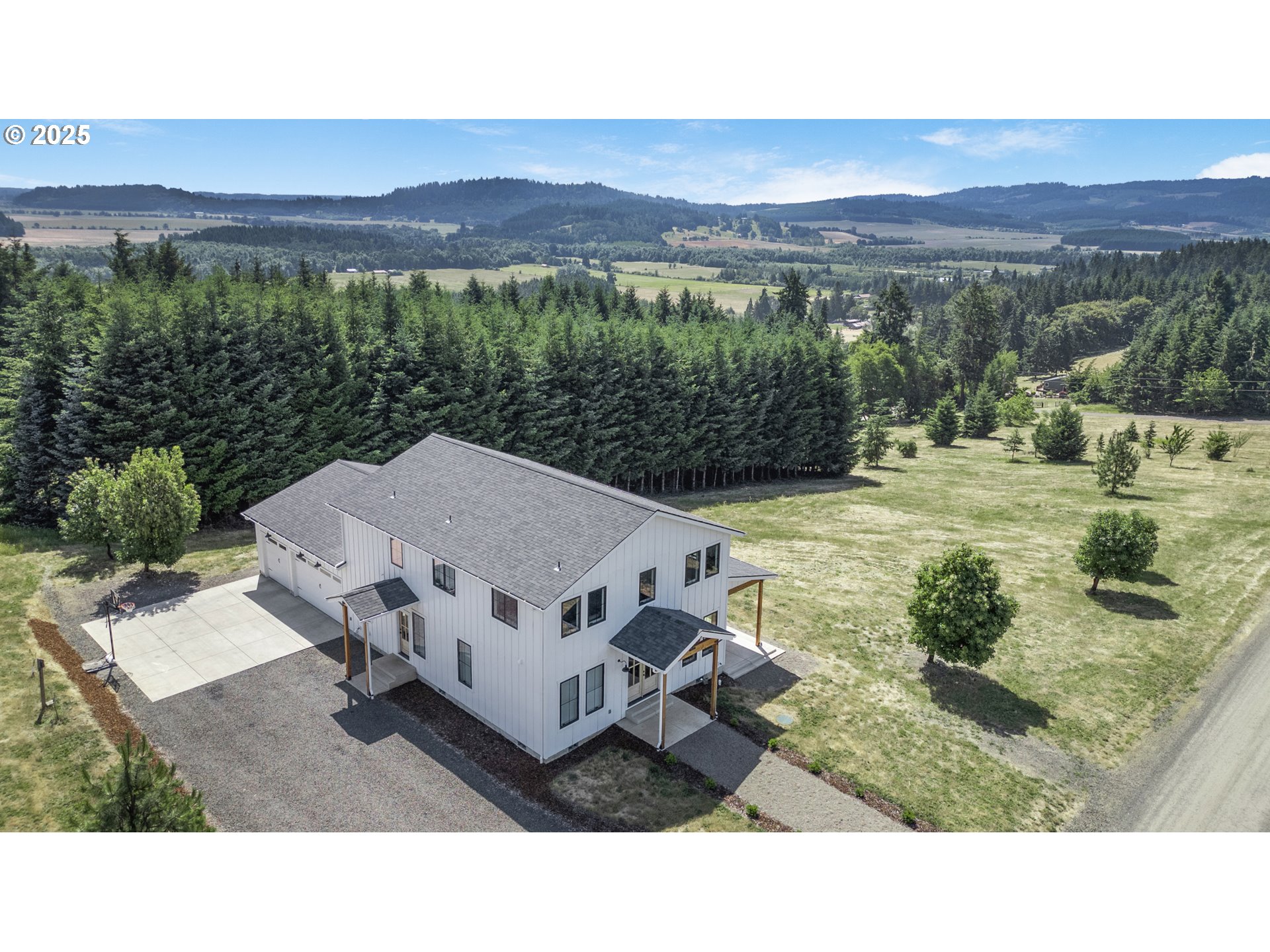 25053 Larson Road Monroe, OR 97456 - Photo 41 of 45 a view of a terrace