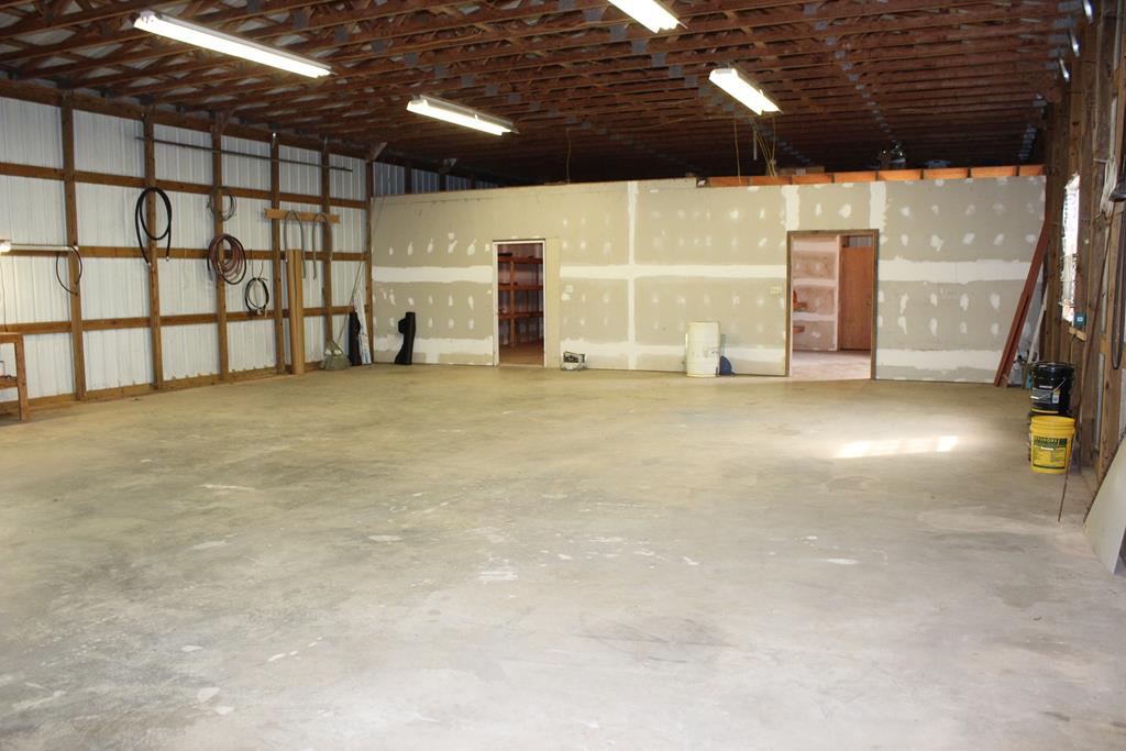 2498 Tindil Creek Road Slocomb, AL 36375 - Photo 29 of 49 Workshop