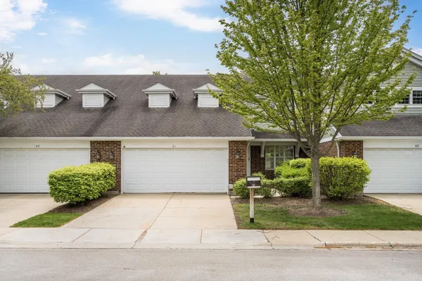 $549,900 | 61 Caribou Crossing, Northbrook, IL 60062