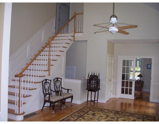 487 Gilbertville Road New Braintree, MA 01531 - Photo 5 of 12 Gallery Image 5
